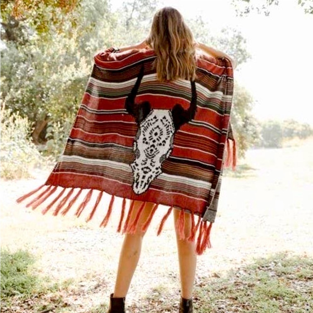 Three Bird Nest red serape ruana wrap. Super cute! Never worn. OS.